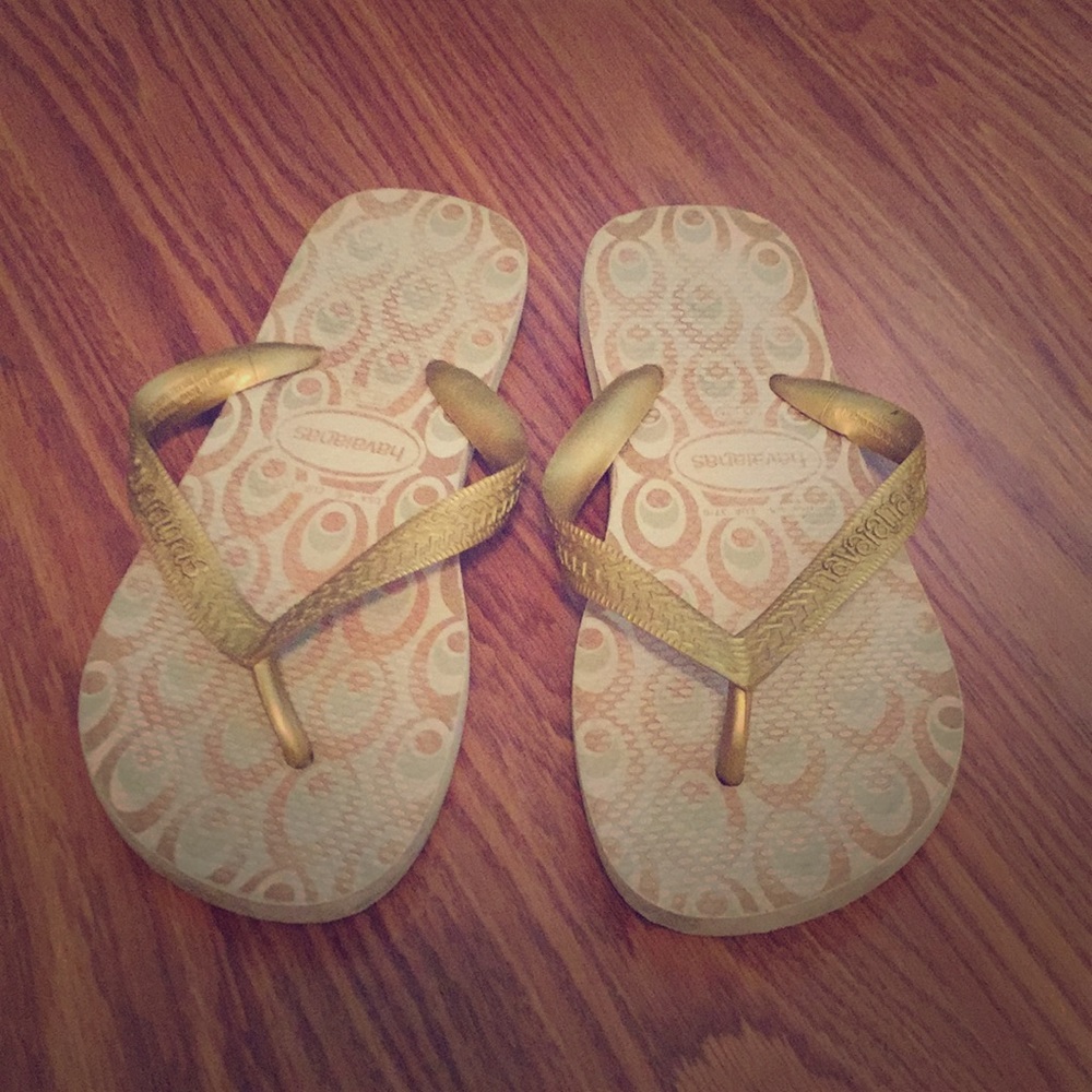 Gold thong flip flop